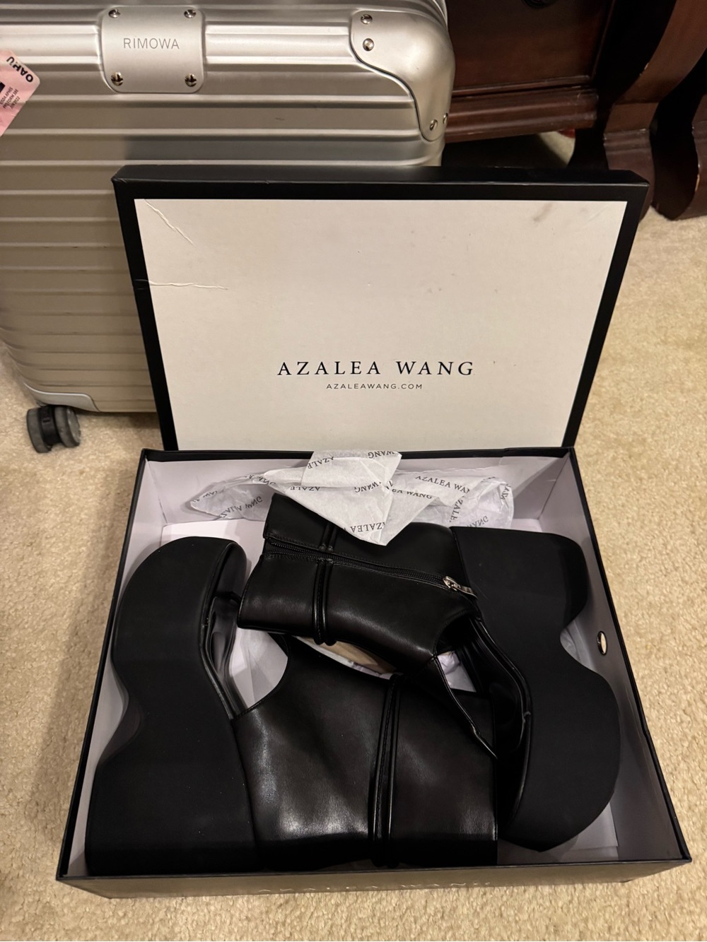 Azalea Wang Black Platform Ankle Boots with Side Zip
